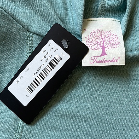 Chrissy Hooded Tank - Picture 4 of 4